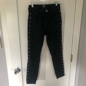 URBAN OUTFITTERS BDG BLACK JEANS